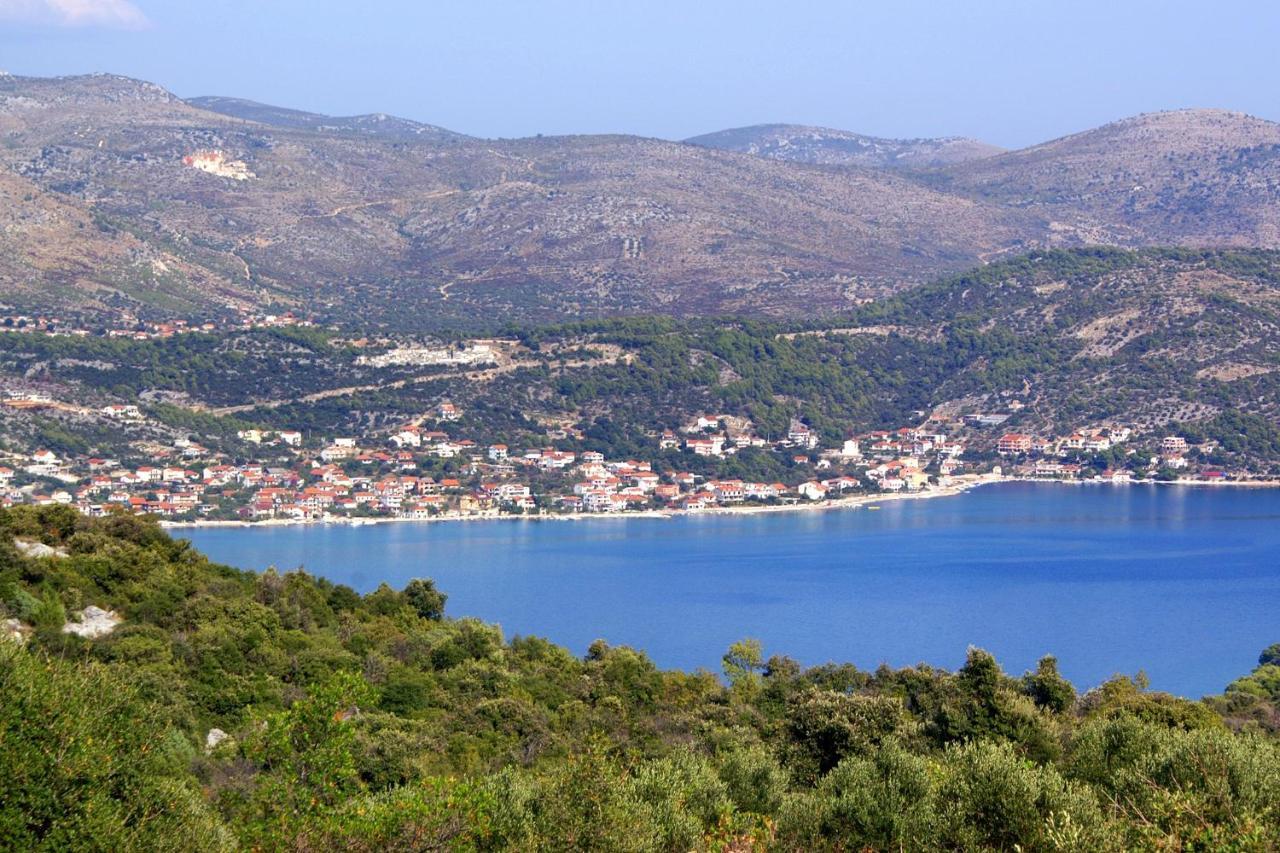 Apartments By The Sea Poljica, Trogir - 19316 Marina Esterno foto