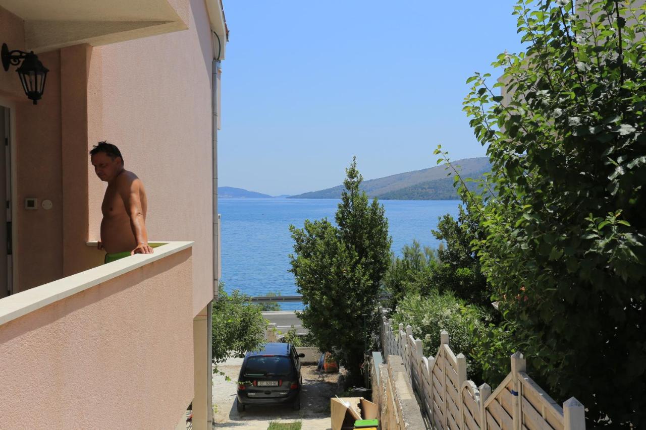 Apartments By The Sea Poljica, Trogir - 19316 Marina Esterno foto
